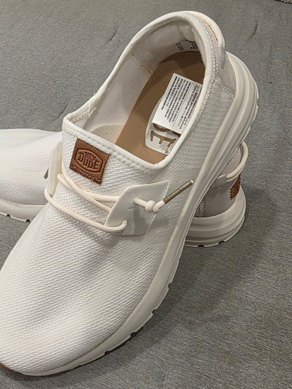 Hey Dude Men’s White Slip On Sirocco Sneakers Size 10 NWOB - Picture 3 of 6